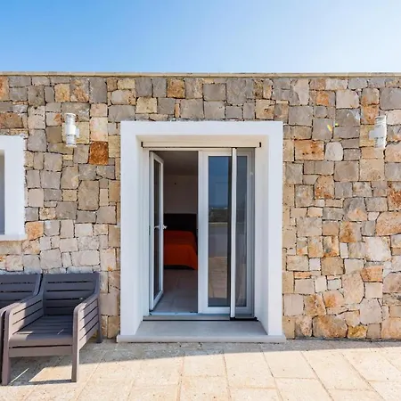 Malaspina Luxury Pool